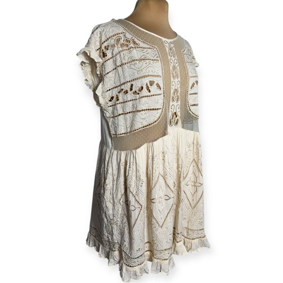 Free People Between Dreams Embroidered Romper Size Medium Antique White Cream - Picture 4 of 13